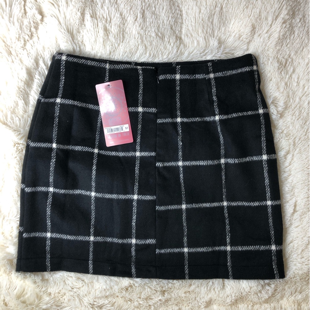 Fashion on earth, black plaid mini skirt With side slit - Picture 2 of 6